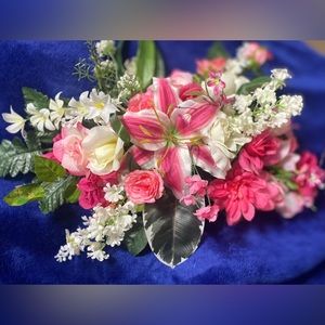 Floral Arrangement For Mom